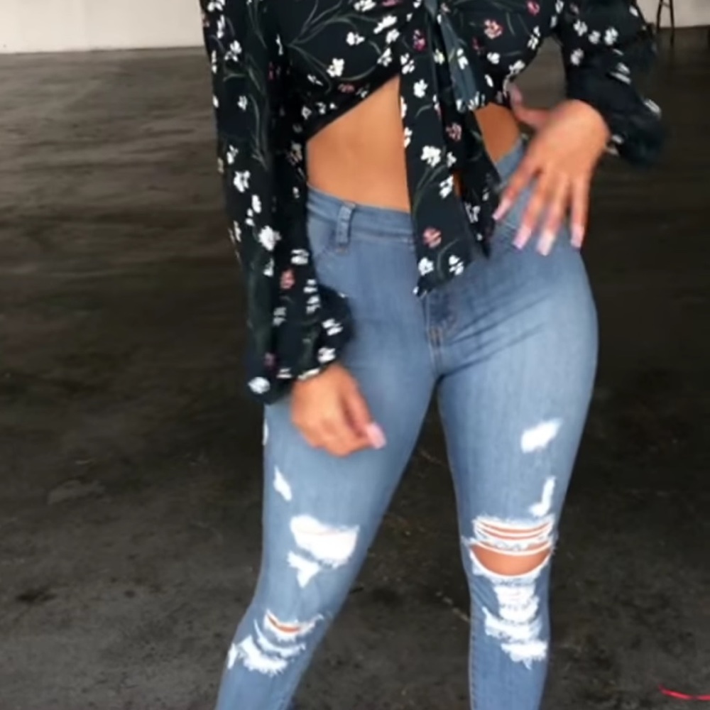 Jeans - Picture 3 of 3